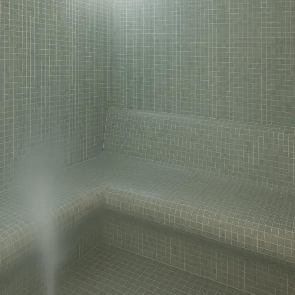 Parní lázeň a infrakabina – jemnější forma relaxace